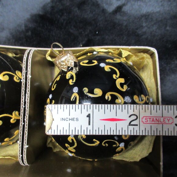 Dagmara 4 pc. Black and Gold Hand Decorated Glass Baubles Ornaments - Picture 4 of 6